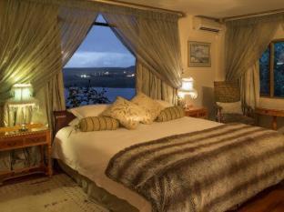 Phuthaditjhaba Cabin | Wild Horses Lodge