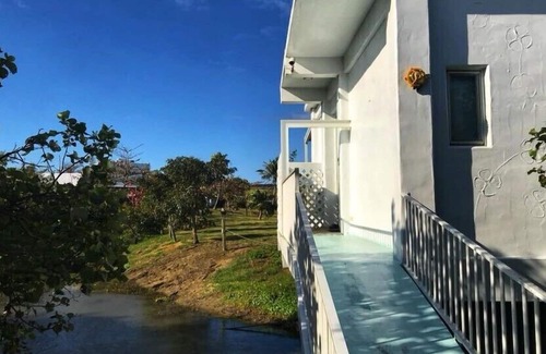 Shanjiao Bed & Breakfast | Wild Island B&B