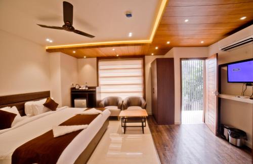 Kumily Hotel | Wild Saga