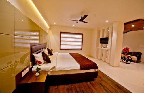 Kumily Hotel | Wild Saga