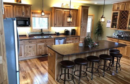 Deadwood Cabin | Wild Turkey on the Rocks