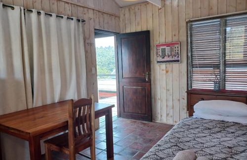 Wilderness Apartment | Wilderness Views - Clermont Cottage