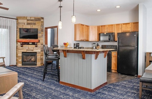 Lake Delton House | Wilderness & Water Parks! 3 Bedroom in a Luxury Property