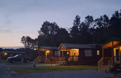 Kings Mountain Cabin | Wildfire 1