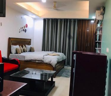 Bullawala Apartment | Wildwood Retreat Studios