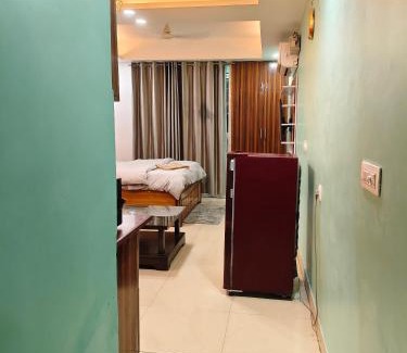 Bullawala Apartment | Wildwood Retreat Studios