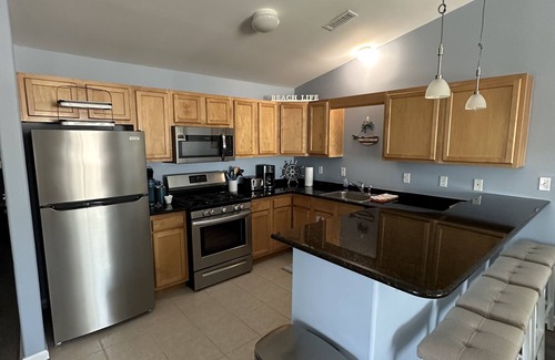 Wildwood Condo | Wildwood vacation home by the Bay. Prime Location on a Beautiful Street!