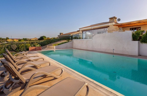 Golfo Aranci Villa | Willa Sole e Sole Mare with private pool an sea view in Golfo Aranci