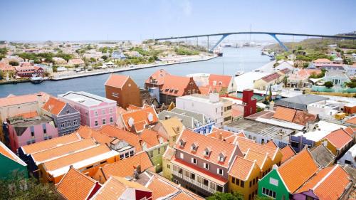 Pietermaai District Apartment | Willemstad Historic City Suites