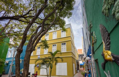 Pietermaai District Apartment | Willemstad Historic City Suites