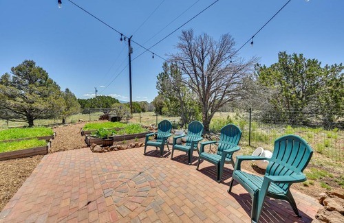 Williams House | Williams Retreat with Patio Oasis and Mountain Views