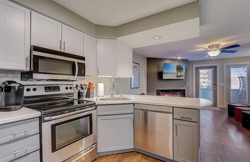 Lake Delton Apartment | Williamson Family Condo at Lighthouse Cove
