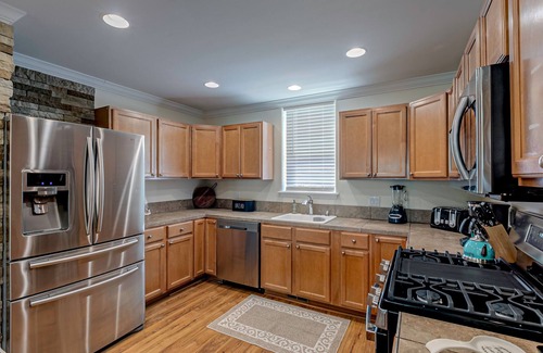 Basalt House | Willits Lakeside Townhome, 18 miles to Aspen