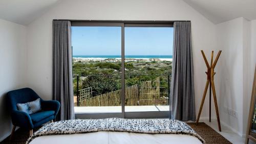Noordhoek Villa | Willow Beach House - with backup power