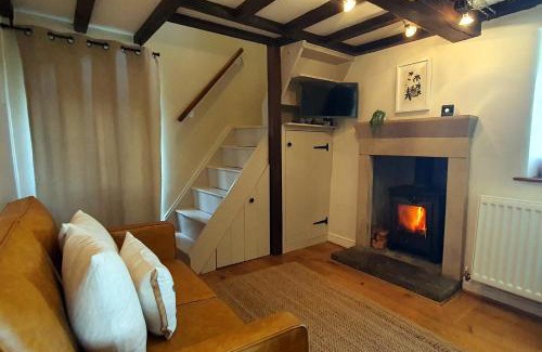 Youlgreave House | Willow Cottage, Youlgrave