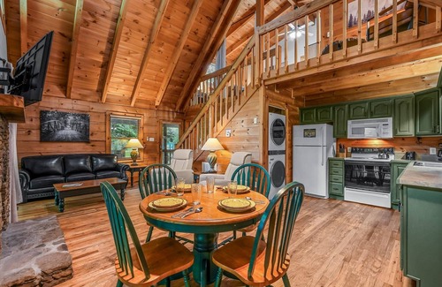 Townsend Cabin | Willow Creek 2 Bedroom Cabin by RedAwning