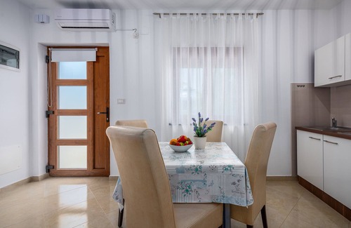 Marcana Apartment | Willow Garden Apartment Apartment Willow Apartment