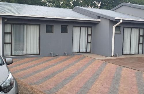 Three Rivers House | Willow Guest house
