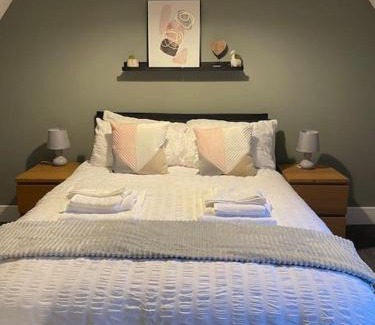 King's Lynn Apartment | Willow House - 2bedroom Townhouse with free parking in town centre! by Shortstays4U
