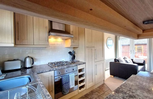 Troutbeck Cabin | Willow Lodge - a holiday lodge that sleeps 6 guests in 3 bedrooms