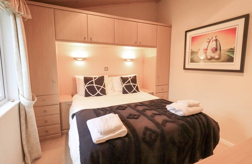 Troutbeck Cottage | WILLOW LODGE, family friendly, with a garden in Windermere