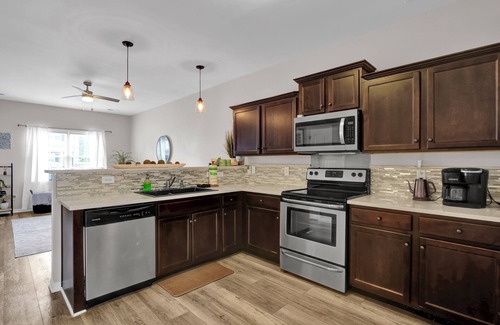 Sneads Ferry House | Willow|Townhome close to the BEACH!