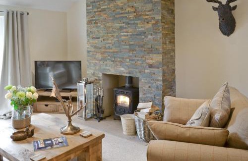 Potter Brompton House | Willow Tree Cottage