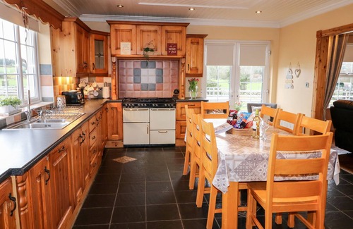 Newry Cottage | Willow Tree Farm House