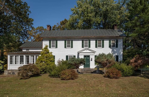 Pine Plains Apartment | Willow Vale Stunningly Designed Historical Icon w/Hot Tub
