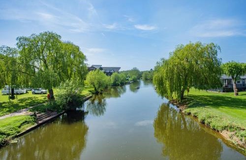 Tiddington House | Willowbank Lodge