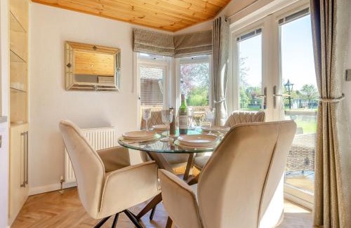 Tiddington House | Willowbank Lodge