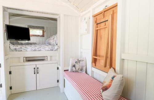 South Leigh House | Willowdale