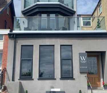 North Shore Apartment | Willshaw Suites for families over 25 only