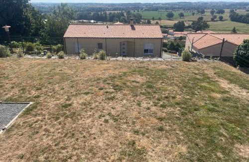 Les Chatelliers-Chateaumur Apartment | Willy et Flo