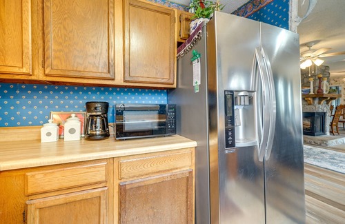 Sea Breeze House | Wilmington Getaway Near Carolina Beach Boardwalk!