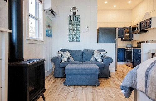 Boutiliers Point Cottage | Wilson's Coastal Club - C6n