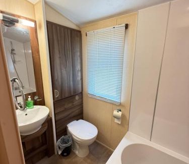 Glenesk Apartment | Winchester 34