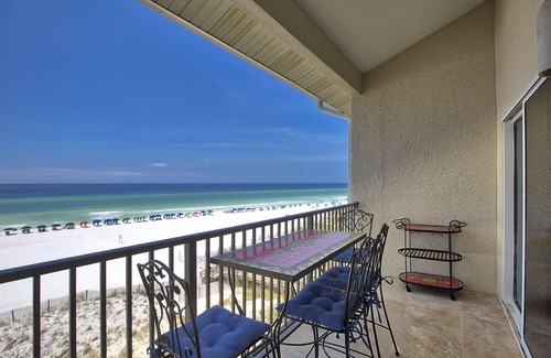 Miramar Beach Condo | Windancer 409 - Miramar Beach! Gulf Front! Community Pool! Free Beach Service!