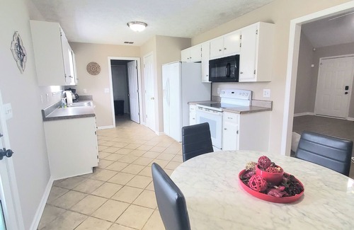 Murfreesboro House | Windemere- Location! Cul-de-sac near I24. Fenced