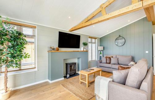 Middlezoy Resort | Windmill Retreat