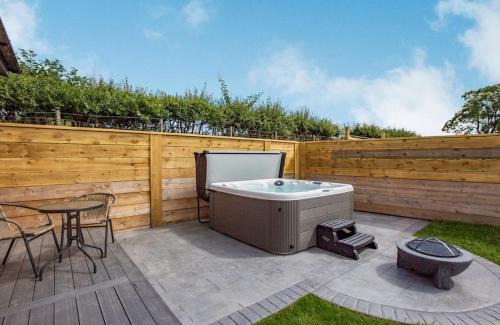 Middlezoy Resort | Windmill Retreat