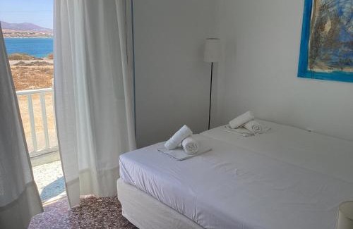 Antiparos Hotel | Windmill Rooms