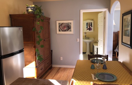 Trinidad Cottage | Windrose Cottage -Quiet & Romantic Near Beach!