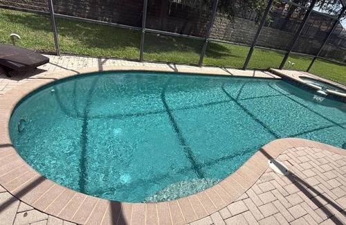 Windsor Hills Apartment | Windsor Hills 6BR Comfortable Villa with Pool/Spa