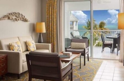 Key West Resort | Windward Point Beachfront Resort, Hot Tub, Pool