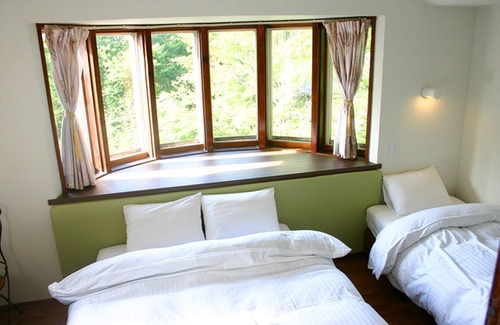 Yamanakako Hotel | Windy Hill Room 9 Family 3Bed Westernstyle Room/Minamitsurugun Yamanashi