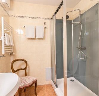 Castelrotto Bed & Breakfast | Wine & Art Relais Vallombrosa