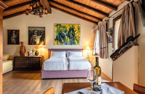 Castelrotto Bed & Breakfast | Wine & Art Relais Vallombrosa