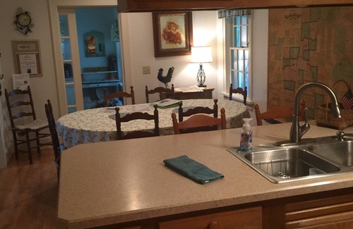 Trumansburg House | Wine Country Family-Friendly Iconic Estate in the Heart of the Finger Lakes