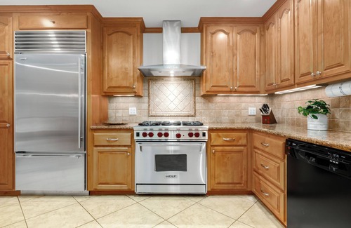 Forestville House | Wine Country Retreat with Pool, A/C + Close to Healdsburg & Top Dining.